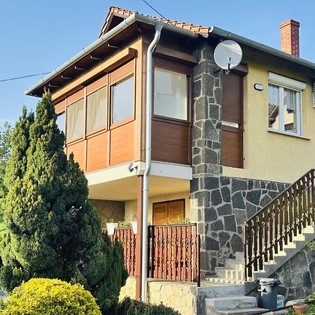 Panorama Apartmanhaz Шарвар Экстерьер фото