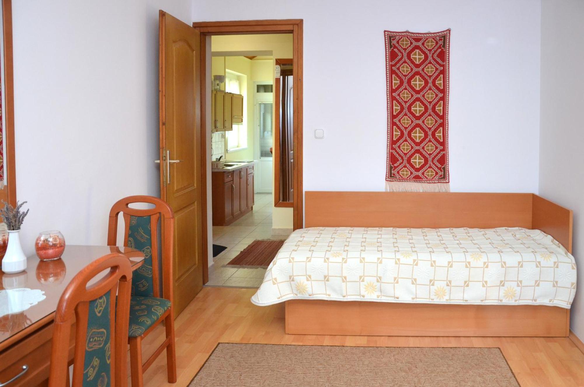 Panorama Apartmanhaz Шарвар Экстерьер фото